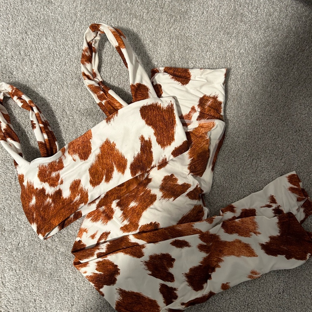 WE WORE WHAT - workout set cow print